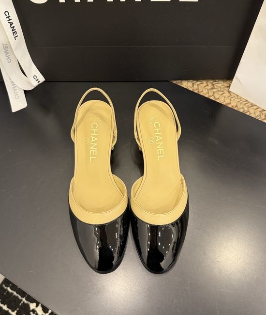 Chanel Premium Casual Daily Footwear with Luxury Packaging