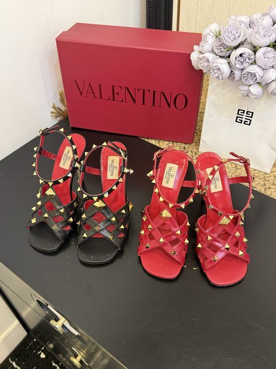 Valentino Pointed Toe Rivet Mid Heel Leather Pumps