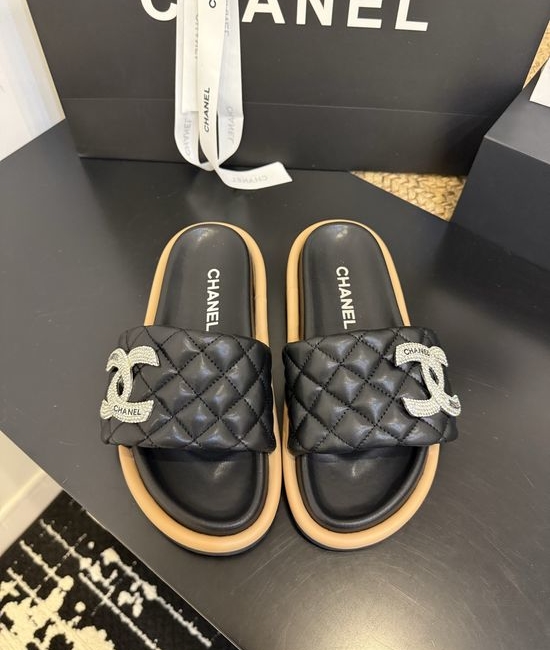 Chanel Premium Casual Daily Footwear with Luxury Packaging