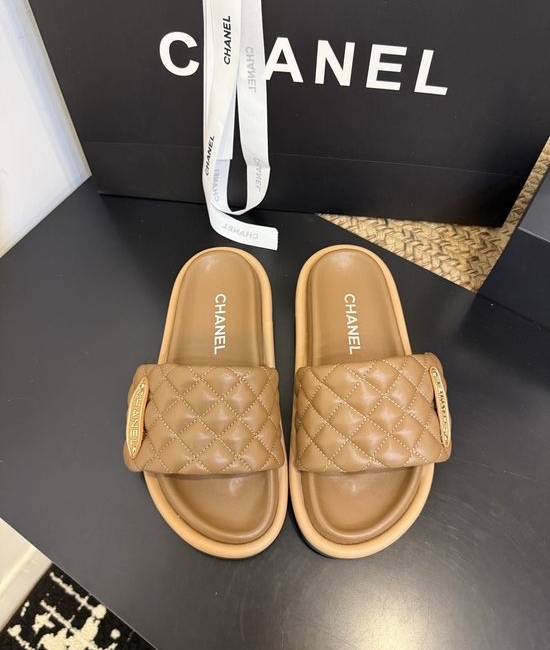 Chanel Premium Casual Daily Footwear with Luxury Packaging