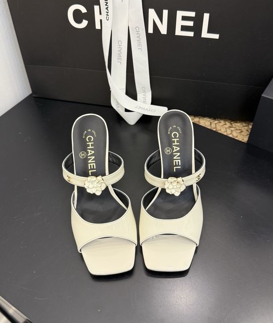 Chanel Premium Casual Daily Footwear with Luxury Packaging