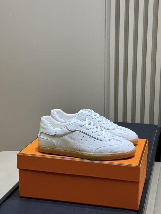 Hermes Premium Leather Comfortable Versatile Casual White Shoes