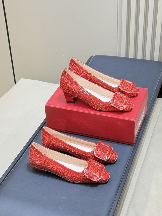 Roger Viver Rhinestone Buckle Sequined Upper Elegant Comfortable Flats