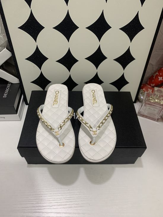 Chanel Classic Black And White Soft Sheepskin Chain Slides