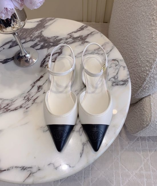 Chanel Pointed Toe Mary Jane Leather Shoes Classic Elegant Style