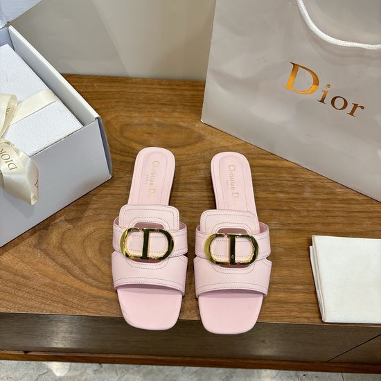 Christian Dior Classic Cut-out Design Low-heeled Shoes