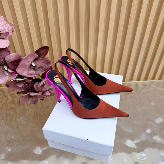 Yves Saint Laurent Sophisticated Pointed-Toe High Heels with Metal Chain