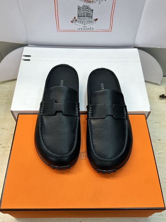 Hermes Flat Round-Toe Casual Mule Slippers with Genuine Leather