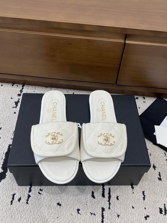 Chanel Elegant Buckle Slide Sandals Soft Sheepskin Lining