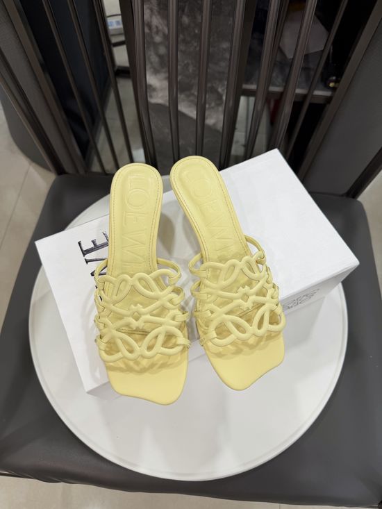 Loewe Genuine Leather Sole Elegant Casual Slides
