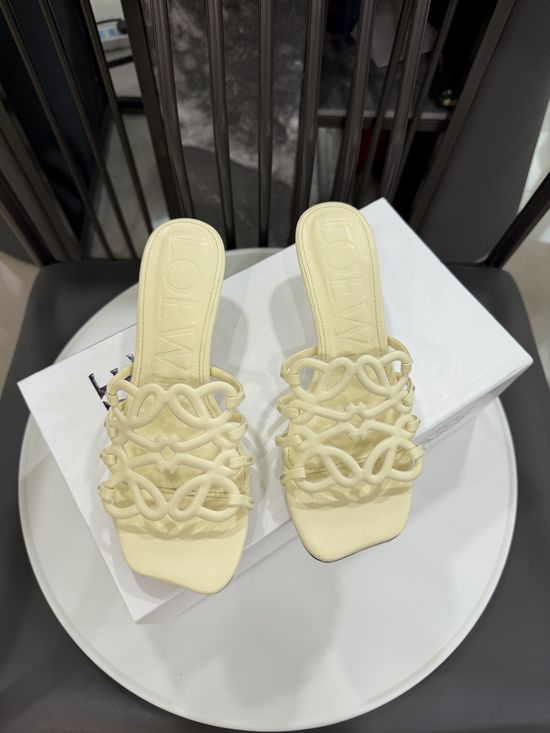 Loewe Genuine Leather Sole Elegant Casual Slides
