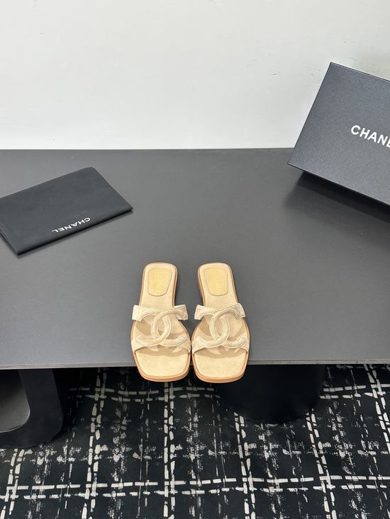Chanel Stylish Slip-On Mules in Luxurious Leather