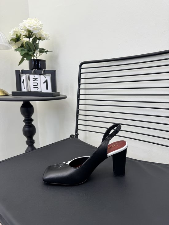 Chanel Cowhide Leather Upper Comfortable Casual Sole Classic Shoes