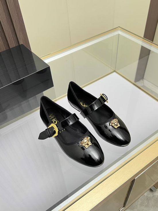 Versace Classic Round Toe Leather Casual Comfort Flats