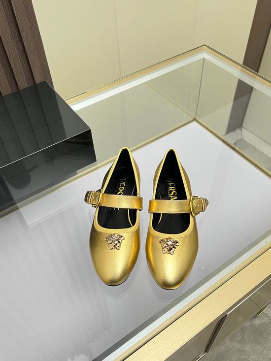 Versace Classic Round Toe Leather Casual Comfort Flats