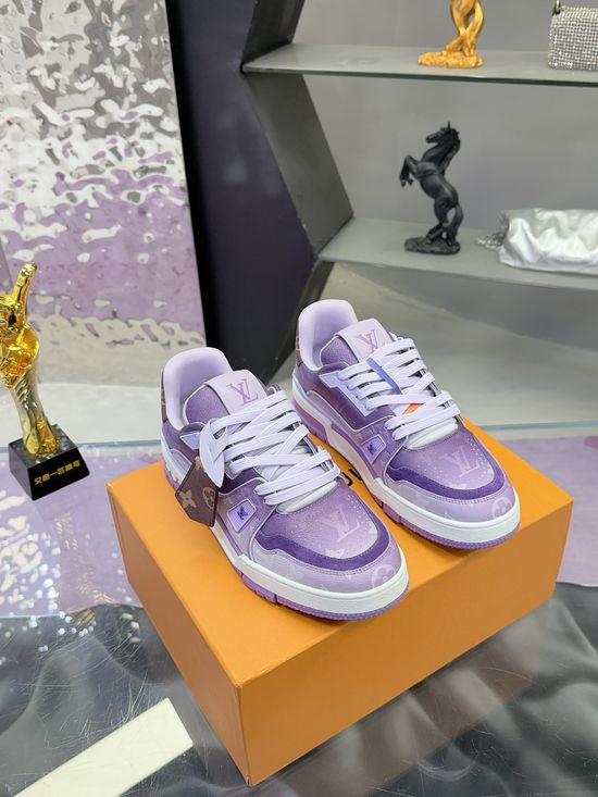 Louis Vuitton Premium Leather Decorative Details Casual Fashion Sneakers