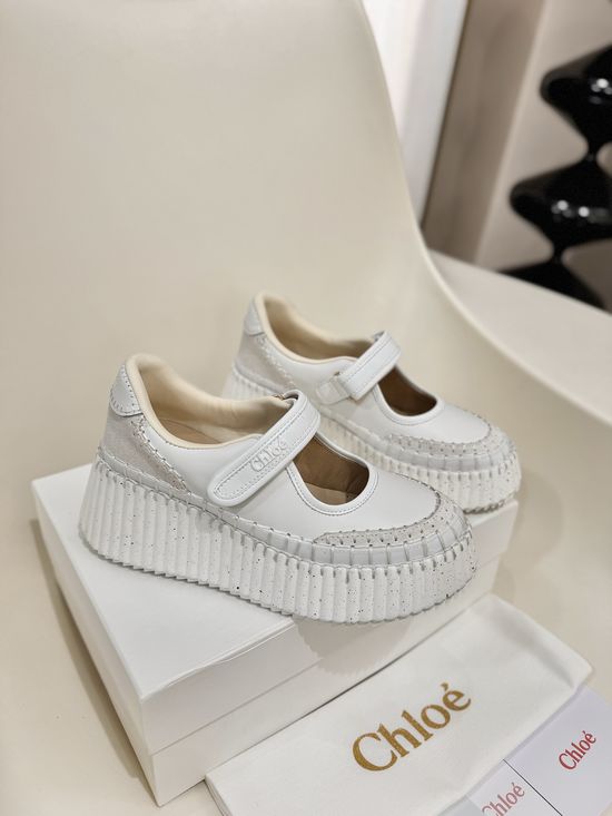 Chloe Breathable Leather Casual Shoes Lightweight Comfortable Sole