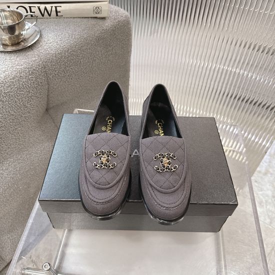 Chanel Elegant Closed-toe Slip-on Shoes with Soft Lining