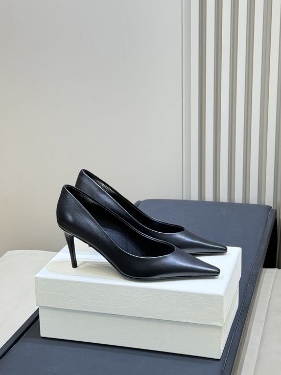 Yves Saint Laurent Pointed Toe Low Heel Slingback Leather Pumps
