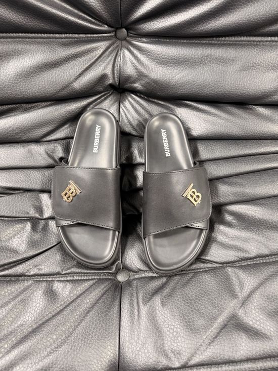 Burberry Plaid Pattern Slip On Comfortable Slide Sandals