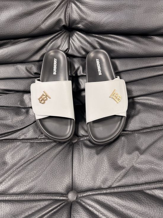 Burberry Plaid Pattern Slip On Comfortable Slide Sandals