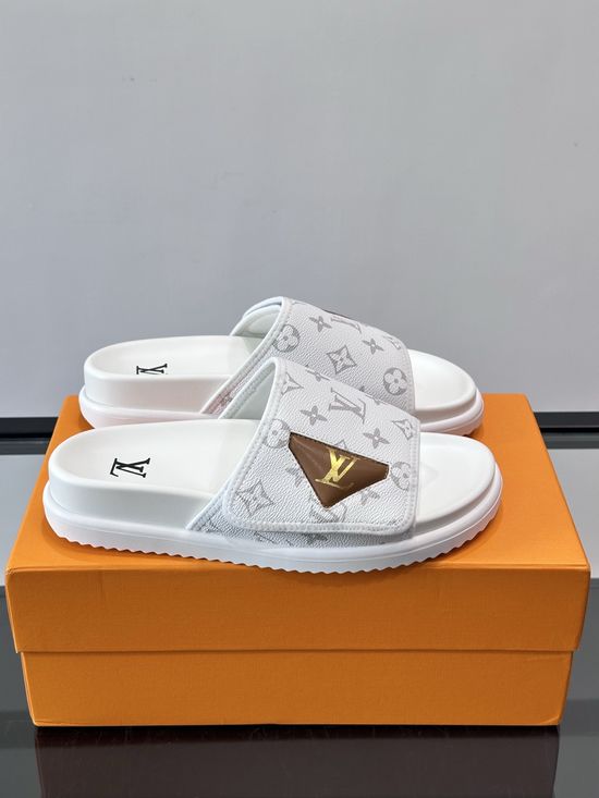 Louis Vuitton Top Layer Leather Casual Slip On Slippers