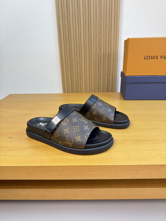 Louis Vuitton Premium Slippers Soft Leather Lining Non-slip Sole