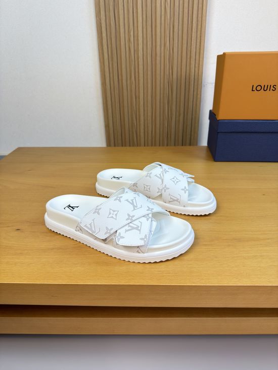 Louis Vuitton Premium Slippers Soft Leather Lining Non-slip Sole