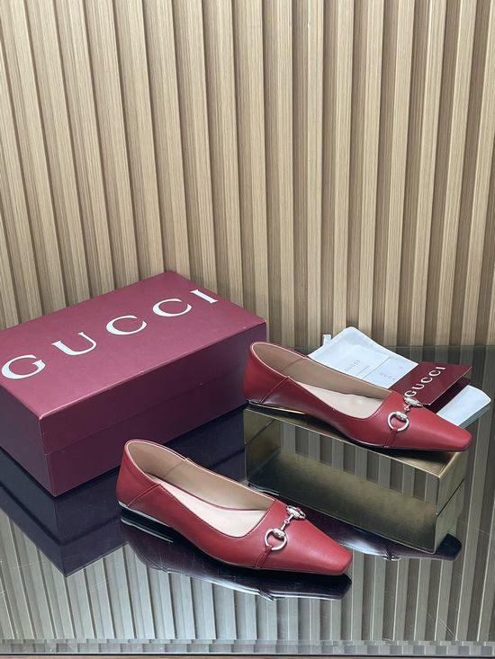 Gucci Square Toe Convertible Leather Loafers with Metal Accent