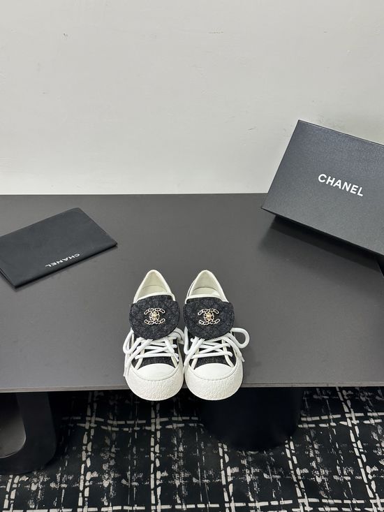 Chanel Dual-wear High-top Casual Sneakers Comfortable
