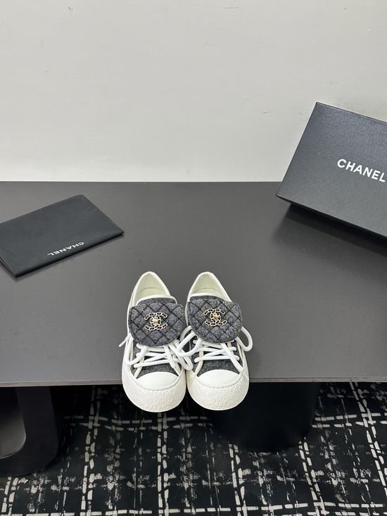 Chanel Dual-wear High-top Casual Sneakers Comfortable