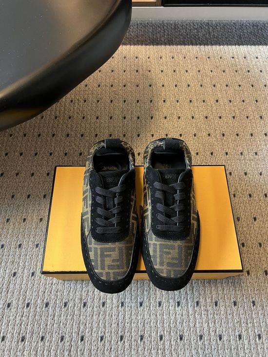 Fendi Vintage-Style Trainers with Elastic Opening