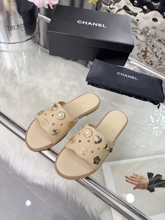 Chanel Stylish Rivet Decor Flat Slip On Sandals