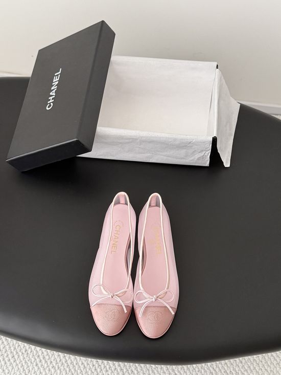 Chanel Classic Elegant Comfortable Flat Ballet Shoes