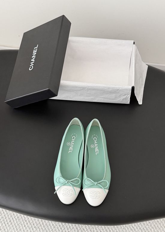 Chanel Classic Elegant Comfortable Flat Ballet Shoes