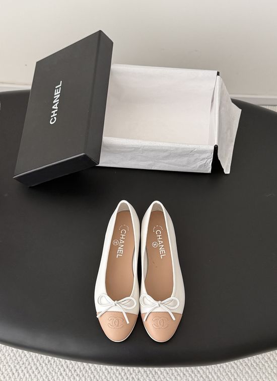 Chanel Classic Elegant Comfortable Flat Ballet Shoes