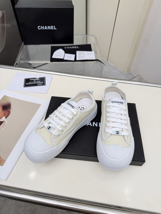 Chanel Stylish Mixed-Material Sporty Sneakers for All Occasions