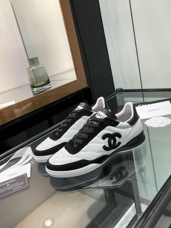 Chanel Quilted Pattern Casual Sneakers Comfortable Soft Sole Retro Shoes