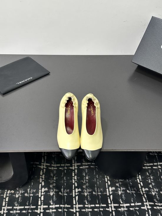 Chanel Color Block Ruffled Stiletto Pumps Sheepskin Upper