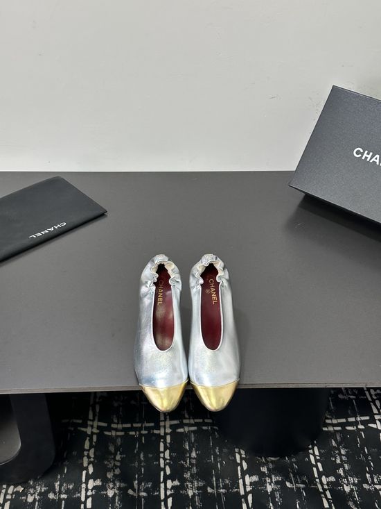 Chanel Color Block Ruffled Stiletto Pumps Sheepskin Upper