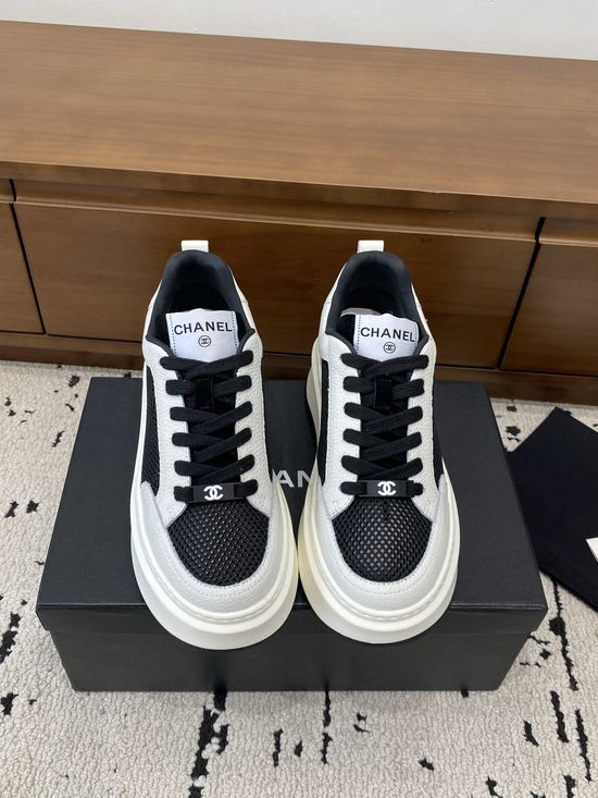 Chanel Black and White Leather Casual Comfort Sneakers