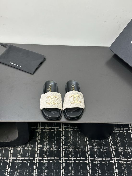 Chanel Casual Leather Upper Comfortable Sandals
