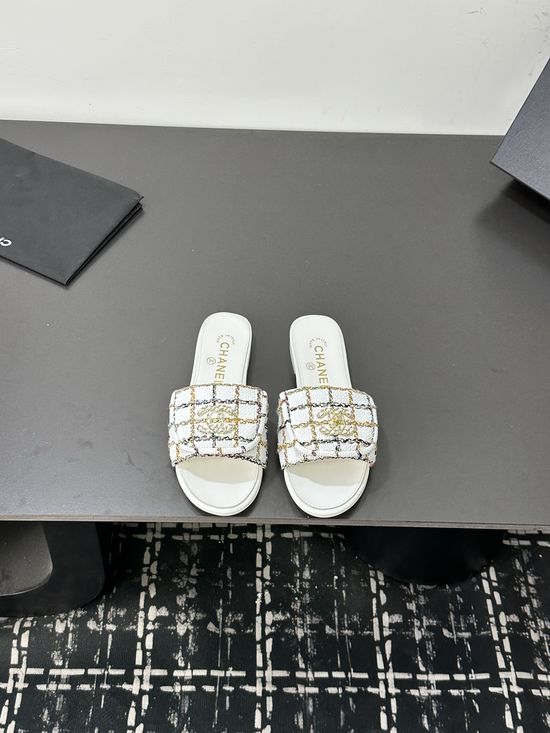 Chanel Comfortable Sheepskin Lining Casual Slides