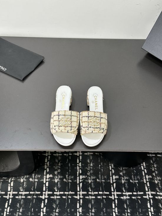 Chanel Comfortable Sheepskin Lining Casual Slides