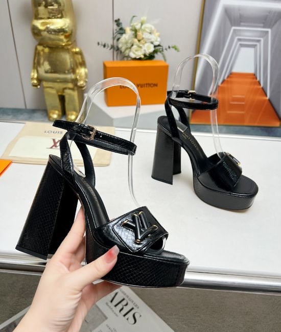 Louis Vuitton LV Premium Texture Platform Sandals Soft Goat Leather Insole Durable Sole