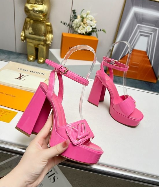 Louis Vuitton LV Premium Texture Platform Sandals Soft Goat Leather Insole Durable Sole