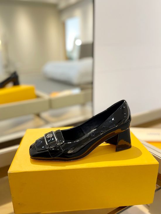 Louis Vuitton Classic Patent Leather Low Heel Dress Shoes