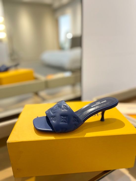 Louis Vuitton Elegant Embroidered Leather Heels Comfortable All-day Wear