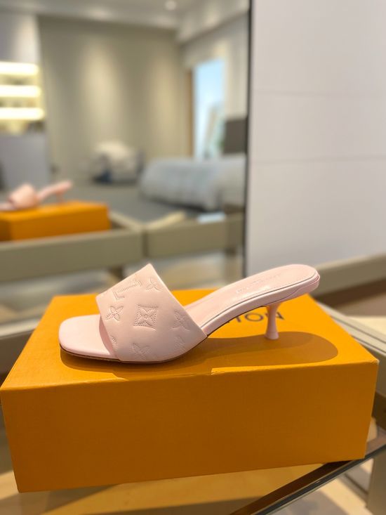 Louis Vuitton Elegant Embroidered Leather Heels Comfortable All-day Wear