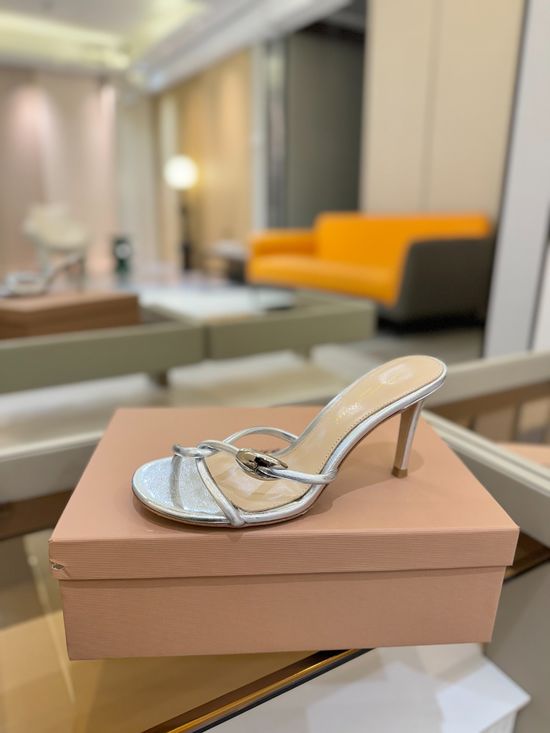 Gianvito Rossi Soft Leather Upper Block Heel Casual Slide Sandals